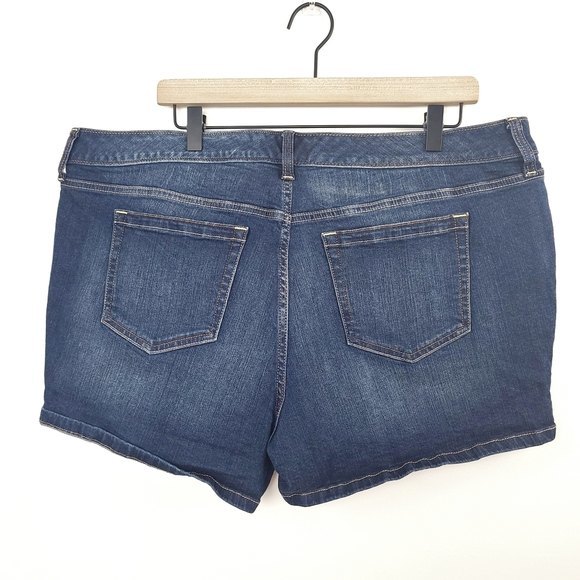 Torrid Women's Skinny Short Shorts with Square Pockets Size 20 - Picture 3 of 8